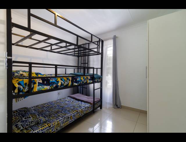 2 BEDROOM TOWNHOUSE FOR SALE IN RADIOKOP